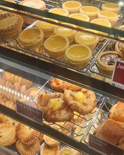 Birds Bakery - City Centre, Derbion