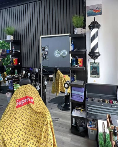 Infinite Barbers