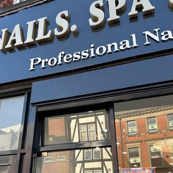 K nails spa & Beauty