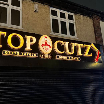 TOP CUTZ Barber